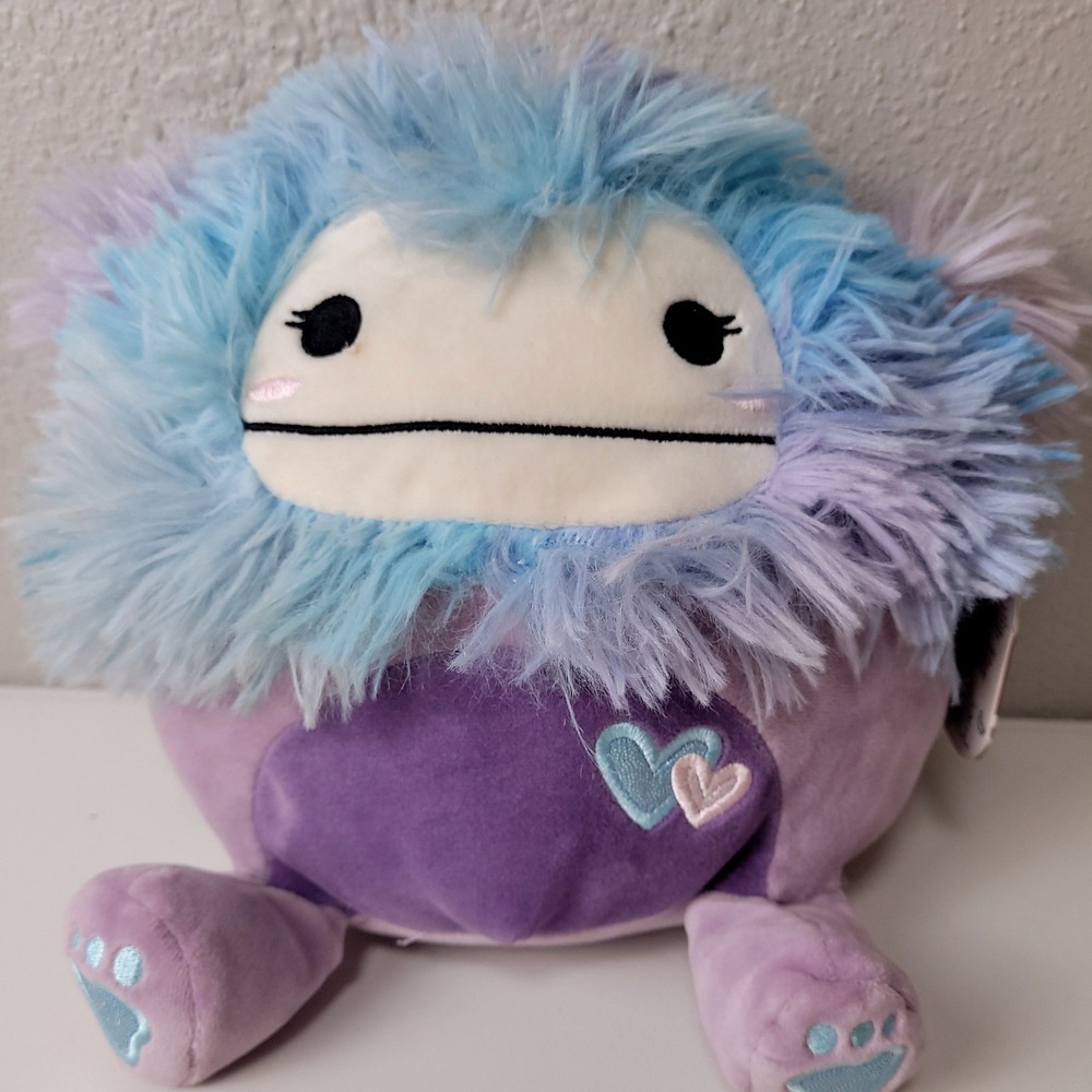 Squishmallows 9 Inch Eden Bigfoot Purple Valentine Heart Plush Jazwares Toy